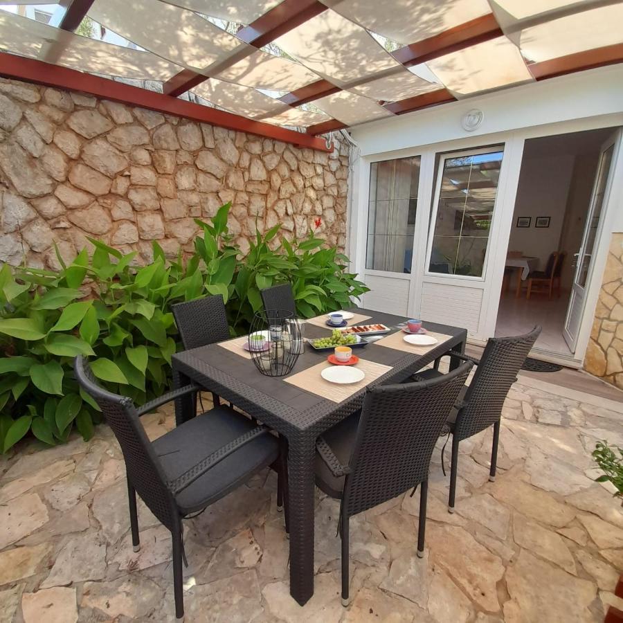 2-Bedroom Apartment 300M From Beach In بونات المظهر الخارجي الصورة